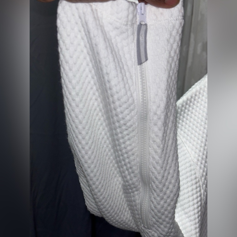 BEHIND THE SEAMS Textured Over/Under Patterned Sweatshirt - Picture 5 of 7
